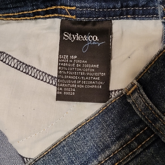 ✨️Host Pick Style & Co Petite Plus Tummy Control Medium Wash Slim Leg Jeans, 16P - Picture 6 of 8